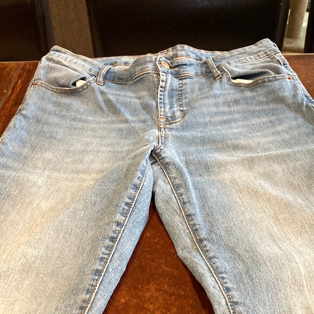 Old Navy Mid-Rise Light Blue Denim Jeans.